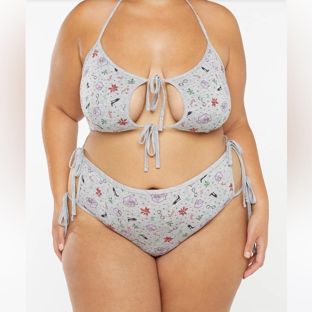 Savage X Fenty Sleepwear, SIDE TIE HOT SHORT, 'TIS THE SAVAGE HOLIDAY PRINT M